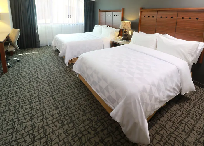 - Trade Center By Ihg 4* Mexico