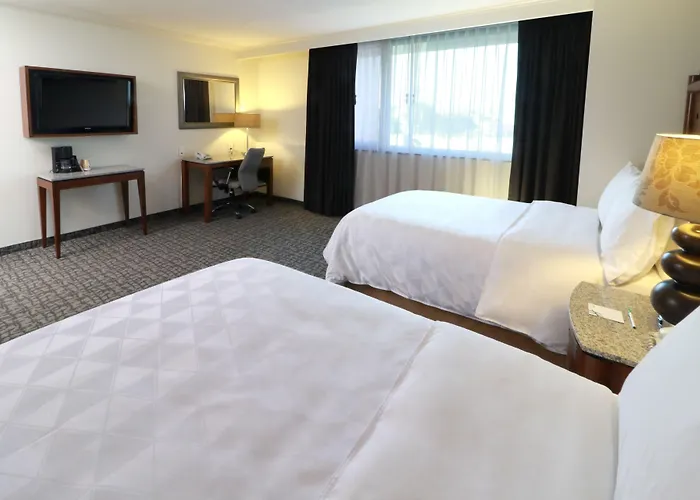 - Trade Center By Ihg Hotel 4*