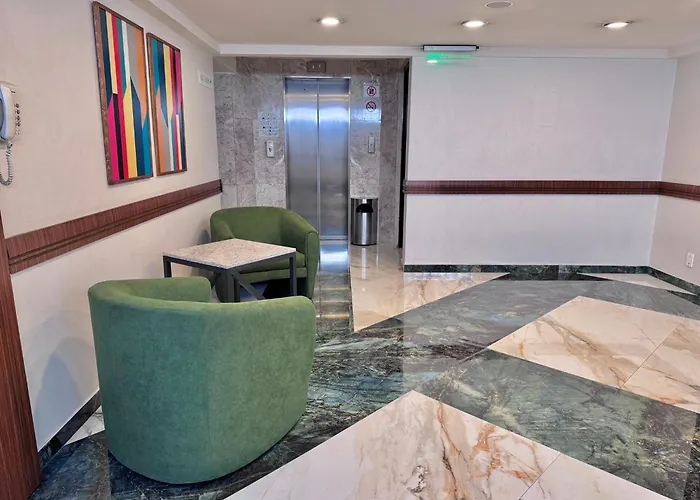 - Trade Center By Ihg