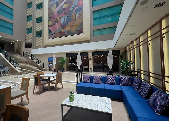 - Trade Center By Ihg Hotel 4*