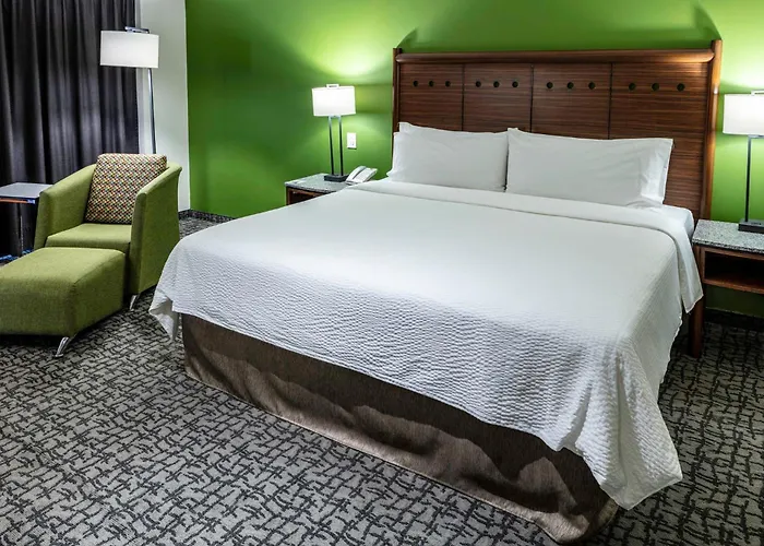 - Trade Center By Ihg Hotel 4*