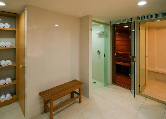 - Trade Center By Ihg Hotel