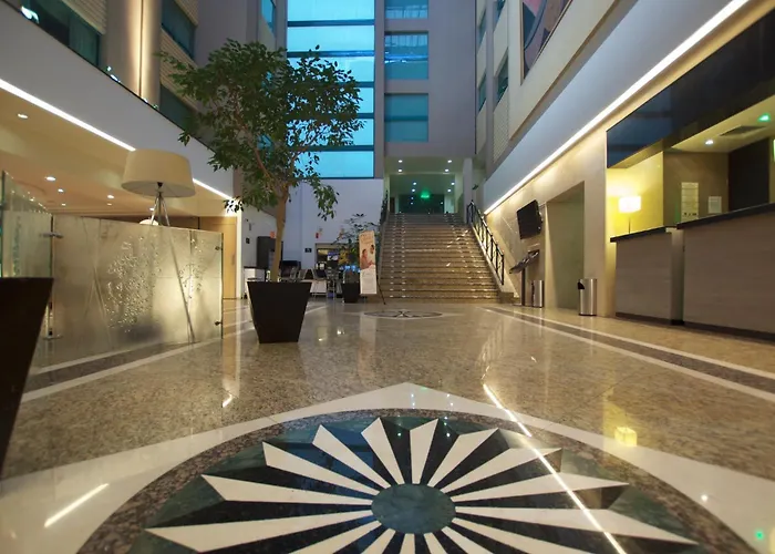 Hotel - Trade Center By Ihg 4*