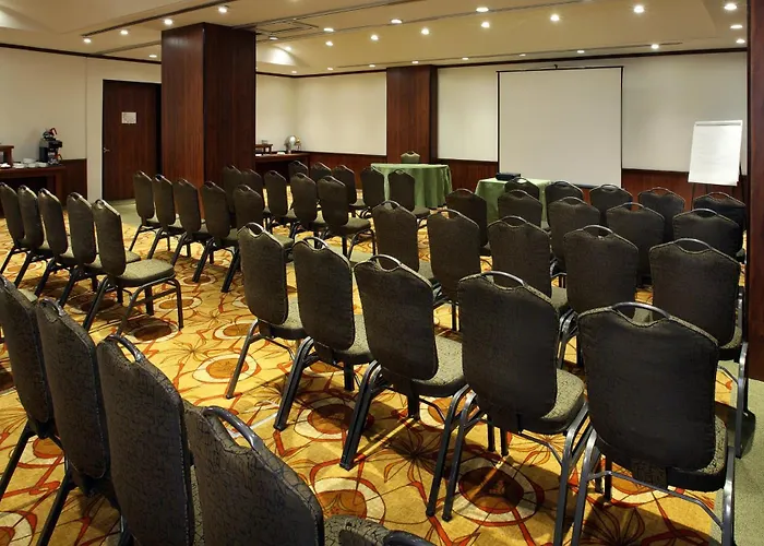 Hotel - Trade Center By Ihg 4*