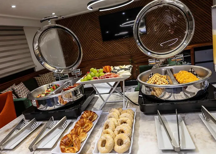 - Trade Center By Ihg 4* Mexico