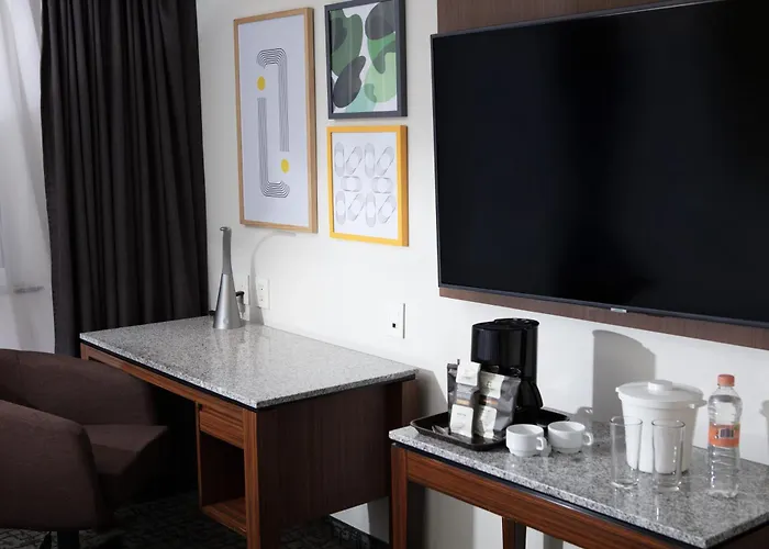 - Trade Center By Ihg Mexico