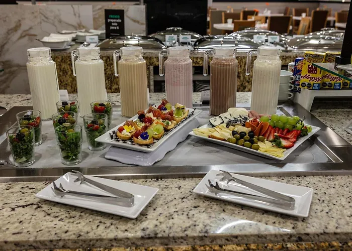 - Trade Center By Ihg Hotel 4*