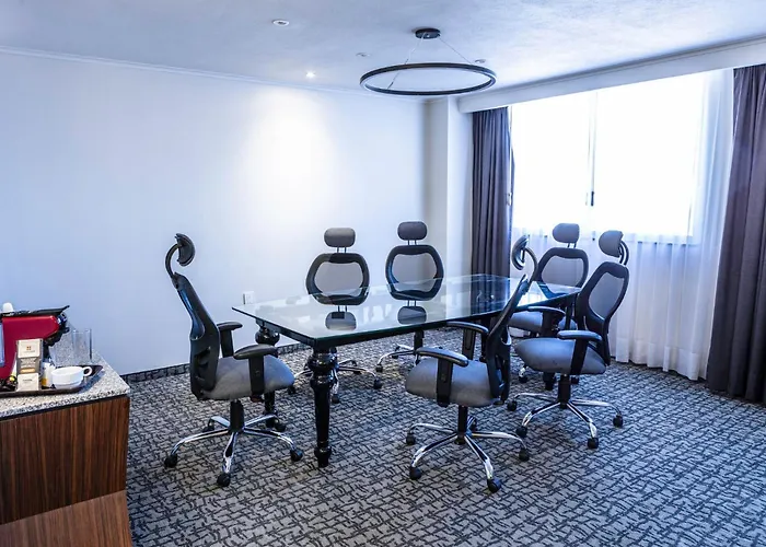 - Trade Center By Ihg Mexico