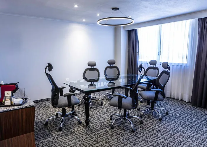 - Trade Center By Ihg